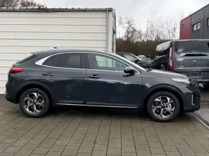 Kia XCeed Gold 1.6 T-GDi DCT Navi*Android Auto*Teilleder*... Bild 3