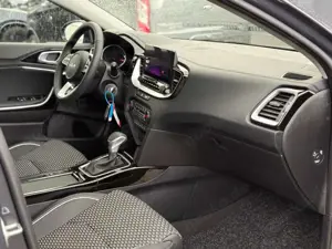 Kia XCeed Gold 1.6 T-GDi DCT Navi*Android Auto*Teilleder*... Bild 5