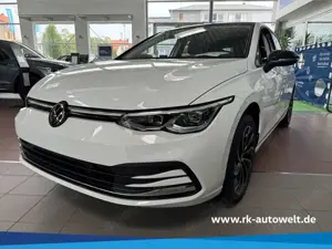 Volkswagen Golf VIII Move eTSI 1.5  Panorama Navi digitales Cockpi