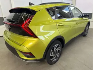 Hyundai BAYON PREMIUM FL NAVI SHZ RFK PDC KLIMAAUTOMATIK Lich... Bild 3