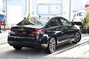 Citroen C5 Lim. Exclusive Navi Memory Shz Xenon 1.Hand Bild 2
