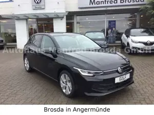 Volkswagen Golf VIII Lim. 1.5 TSI 85 kW WR mit 24% RABATT