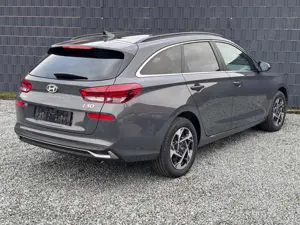 Hyundai i30 Kombi Family Automatik Smart Paket Bild 4