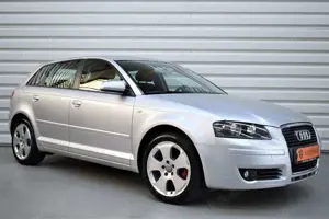 Audi A3 Sportback 1.6 Ambition+Xenon+PDC+Automatik