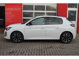 Peugeot 208 Allure PT100 360Kam Navi Shz PDC TWA DAB Apple Bild 2