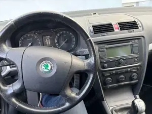 Skoda Octavia Octavia Combi 2.0 TDI DPF Scout 4x4