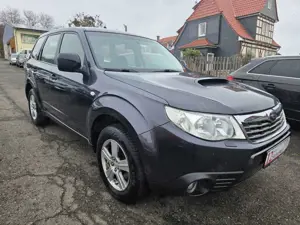 Subaru Forester Active Klima  4x4 Anhängerkupplung