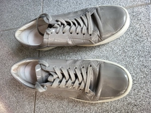 Graue Sneakers aus Lackleder von Kennel & Schmenger, Größe 7 Bild 7