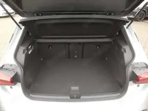 CUPRA Born BORN EDITION DYNAMIC 170 KW 60 KWH 5 J.GAR. NAVI Bild 4