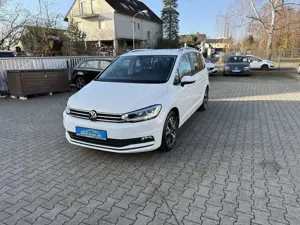 Volkswagen Touran Highl 2,0 TDI SCR Navi LED ACC Kamera TWA SHA AHK