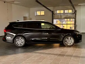 Ford Focus Turnier Titanium X 1.0 EcoBoost MHEV*iACC* Bild 4