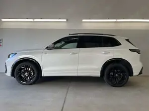 Volkswagen Tiguan R-Line 2.0 TDI 4M Black+AHK+Stdhz+360°+Leder+IQ... Bild 3