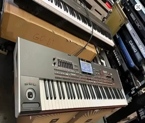 Korg PA4X 76-Note Professional Arranger Workstation Keyboard