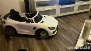 elektro Auto für kinder bis zu 36 Monate. das auto wurde nie benutzt und ist voll funktionsfähig.
