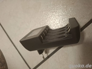 Amazon Basic Ladegerät AA und AAA