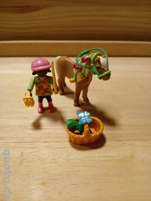 Playmobil 70060 Mädchen mit Pony