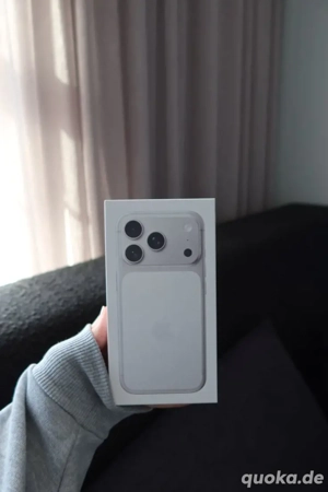 iPhone 17 pro max neu