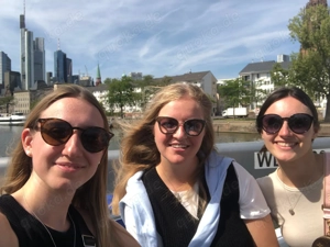 Höhenverstellbarer Schreibtisch