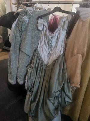 Kostümverkauf im Schloss Weissenfels am 6.1. ab 13.00