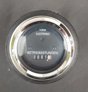 Original VDO Betriebsstundenzähler für Nutzfahrzeuge und Traktoren