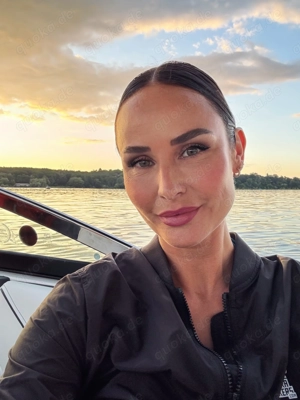 ANGST W42 Domina sucht   bist du bereit?