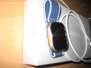  Apple Watch Ultra 3, Smartwatch; titan, 49 mm, Trail Loop blau hellblau M L, Titangehäuse, Cellular Bild 3