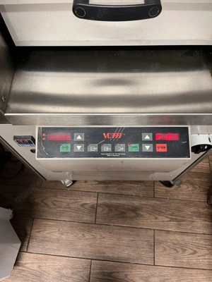 Schalensiegelmaschine VC 999 TS10, Vakuummaschine