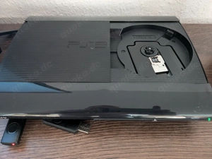 Playstation 3 mit 4 Controller und 72 Spiele