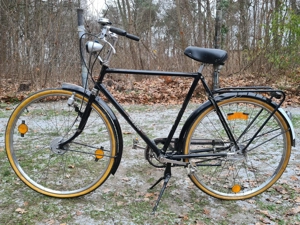 Fast historisches Herrenfahrrad "Amsterdam"