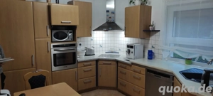 Gut erhaltene Küche