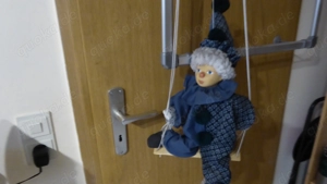 Clown auf Schaukel   45 cm 