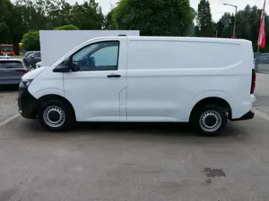 Volkswagen T7 Transporter Kastenwagen L1H1 2.0 TDI *SMARTLINK*PDC*LED*KLI... Bild 4