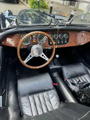 Morgan Plus 8 Bild 2