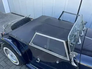 Morgan Plus 8 Bild 5