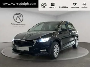 Skoda Fabia 1.0 TSI Essence / Smart Link Einparkhilfe