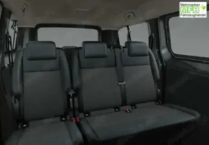 Opel Zafira Edition  2.2 D 180 AT8 XL 9S Nav Kam PDC 132 kW... Bild 4