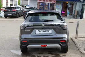 Suzuki S-Cross 1.4 Hybrid Allgrip Comfort+ AT Navi Panoramadach Bild 4
