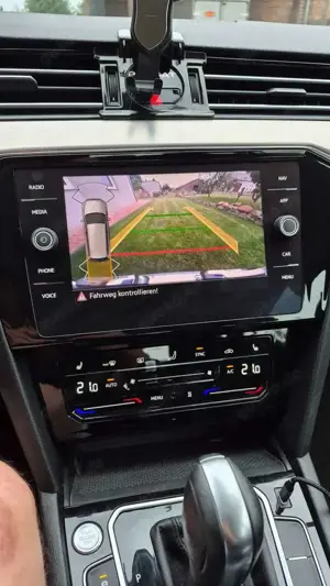 Volkswagen Passat Variant Passat Variant 2.0 TDI SCR DSG 4Motion Elegance Bild 2