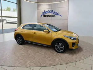 Kia XCeed 1.4 T-GDI Autom. LED/Sitzh./Temp./8fach bereift