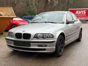 BMW 320 i Automatik/Sitzhz/Klima/8-fach/TÜV 04.2026/