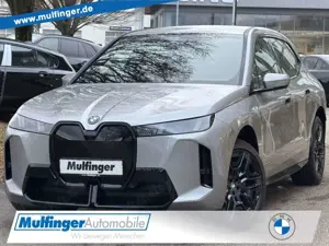 BMW iX x45 M Sport Pro HUD ACC P+ H/K AHK 22" Navi LED