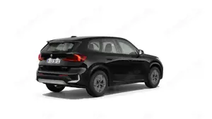 BMW iX1 eDrive20 17"LM Navi LED Shz RFK PDC Bild 2
