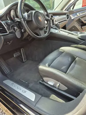 Porsche Panamera 4S PDK GTS Sportpaket Carbon, Klappenauspuff Bild 5