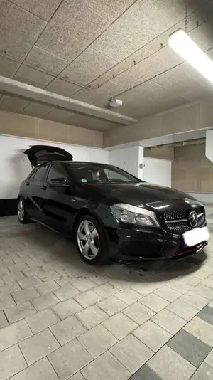 Mercedes-Benz A 250 A 250 Sport (AMG Paket) (176.044) Bild 3