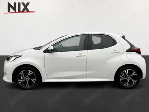 Toyota Yaris 1.5 Hybrid Teamplayer SHZ KLIMA KAMERA Bild 3
