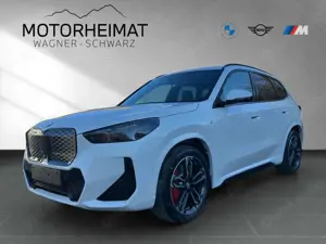 BMW iX1 xDrive30 M Sport Pro AHK ACC 360°Kam HUD H/K