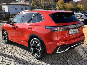 Volkswagen Tiguan 1.5 eTSI DSG R-Line Navi 19"Alu LED-Plus Bild 3