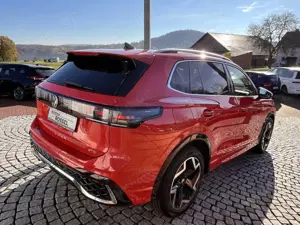 Volkswagen Tiguan 1.5 eTSI DSG R-Line Navi 19"Alu LED-Plus Bild 4