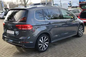 Volkswagen Touran 1.5 TSI Highline DSG R-Line LED ACC Navi Bild 5
