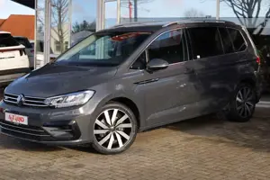 Volkswagen Touran 1.5 TSI Highline DSG R-Line LED ACC Navi Bild 2
